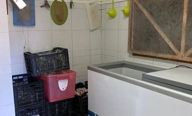 Fabrica  con sala de ventas   en parcela  orilla carretera