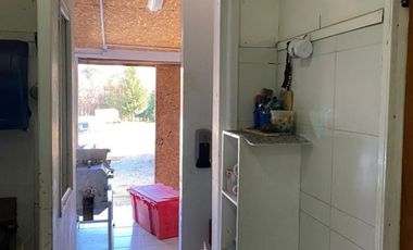 Fabrica  con sala de ventas   en parcela  orilla carretera