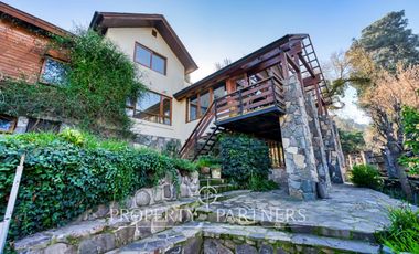 Casa en venta en entorno único del Arrayan, en calle cerrada