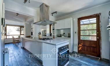 Casa en venta en entorno único del Arrayan, en calle cerrada