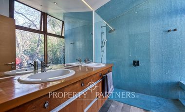 Casa en venta en entorno único del Arrayan, en calle cerrada