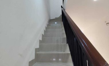 rumah baru mewah 2 lantai di jl. ekonomi dwiwarna dekat Stasiun mangga besar jakarta pusat