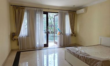 Dijual Rumah Megah dengan Private Pool di Ijen Nirwana, Klojen Malang