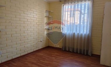 Casa en arriendo La Reina $910.000