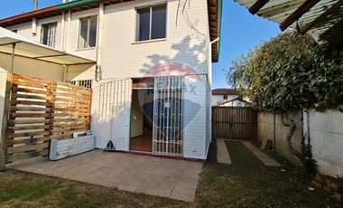 Casa en arriendo La Reina $910.000
