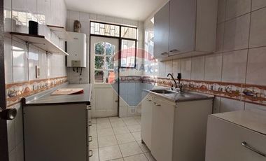 Casa en arriendo La Reina $910.000