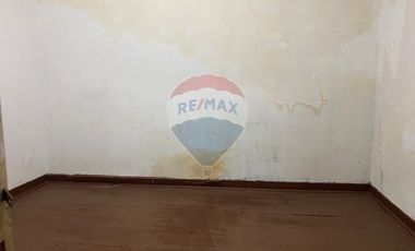Para bodega o desarmaduría en 10 de Julio.