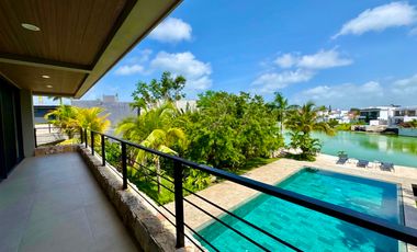 Casa en Venta en esquina - Lagos del Sol