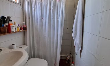 GRAN OPORTUNIDAD DE INVERSIÓN CASA CON 3 DEPARTAMENTOS