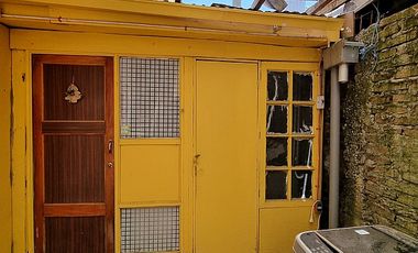 GRAN OPORTUNIDAD DE INVERSIÓN CASA CON 3 DEPARTAMENTOS