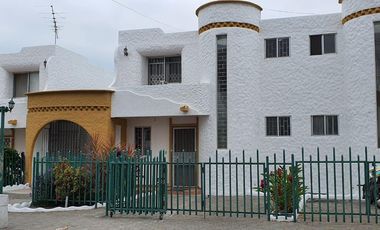 Casa en venta Tonsupa Avenida Diamond Beach