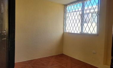 CASA EN VENTA  MITAD DEL MJNDO