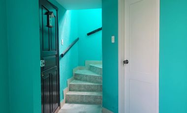 CASA EN VENTA  MITAD DEL MJNDO