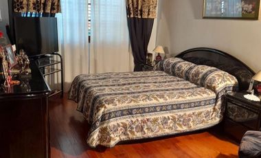 Departamento de cuatro ambientes con Patio y Cochera en Venta en Avellaneda
