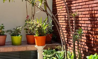 Departamento de cuatro ambientes con Patio y Cochera en Venta en Avellaneda