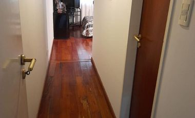 Departamento de cuatro ambientes con Patio y Cochera en Venta en Avellaneda