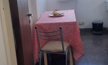 Departamento 2 ambientes con balcón aterrazado