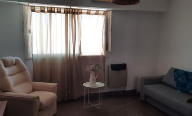 Departamento 2 ambientes con balcón aterrazado