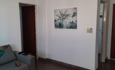 Departamento 2 ambientes con balcón aterrazado