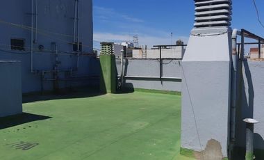 Departamento 2 ambientes con balcón aterrazado