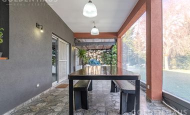 Casa 5 ambientes con piscina en la mejor zona de Las Talas, Canning