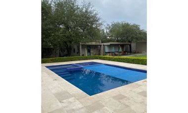 QUINTA EN VENTA CARRETERA NACIONAL BARRIAL