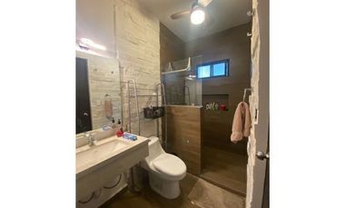 QUINTA EN VENTA CARRETERA NACIONAL BARRIAL