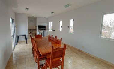 Alquiler Departamento en Lanús Oeste 2 ambientes al contrafrente por escalera