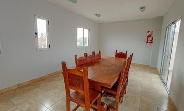 Alquiler Departamento en Lanús Oeste 2 ambientes al contrafrente por escalera