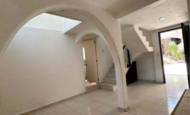 CASA EN RENTA EN PRIVADA