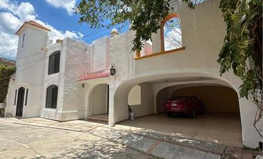 CASA EN RENTA EN PRIVADA
