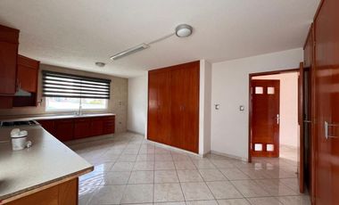 CASA EN RENTA EN LA LOMA CLUB DE GOLF