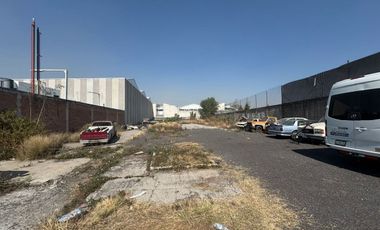 En Renta |  Terreno Comercial |  2,339 m2