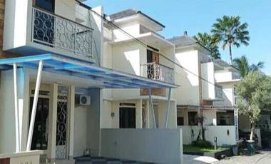 RUMAH MEWAH 2 LANTAI FULL FURNISHED SELANGKAH SMA TARUNA NUSANTARA