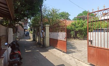 Rumah Besar CIREBON PLERET Mobil Masuk