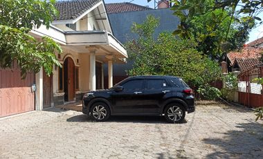 Rumah Besar CIREBON PLERET Mobil Masuk