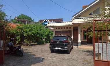 Rumah di Gang Raden PLERET Cirebon
