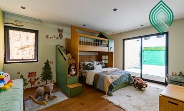CASA CON JARDIN EN VENTA EN BOSQUE REAL