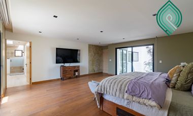 CASA CON JARDIN EN VENTA EN BOSQUE REAL