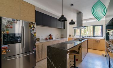 CASA CON JARDIN EN VENTA EN BOSQUE REAL