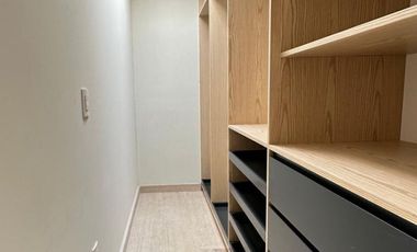 CASA CON JARDIN EN VENTA EN BOSQUE REAL