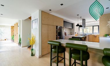 CASA CON JARDIN EN VENTA EN BOSQUE REAL