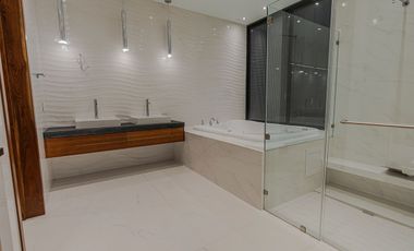 Espectacular Residencia Nueva en Coto Alcazar Poniente (Recorrido Virtual)