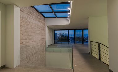 Espectacular Residencia Nueva en Coto Alcazar Poniente (Recorrido Virtual)