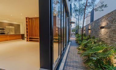 Espectacular Residencia Nueva en Coto Alcazar Poniente (Recorrido Virtual)