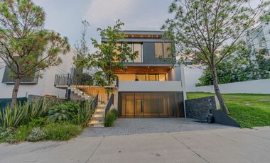 Espectacular Residencia Nueva en Coto Alcazar Poniente (Recorrido Virtual)