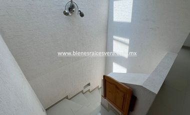 CASA EN VENTA EN MILENIO III QUERETARO. Luci