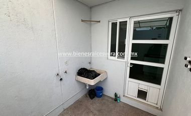 CASA EN VENTA EN MILENIO III QUERETARO. Luci