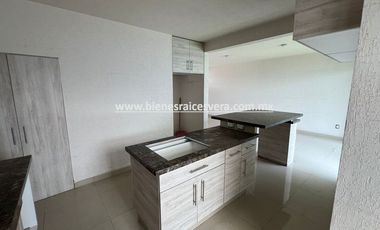 CASA EN VENTA EN MILENIO III QUERETARO. Luci