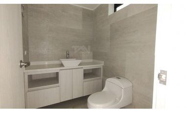 Penthouse en arriendo barrio Chipre 280m2